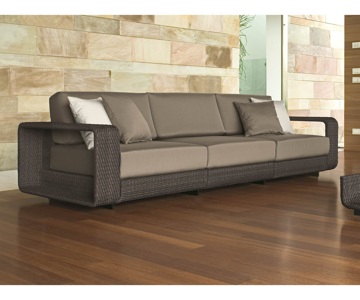 High end Hamptons ART. 9613 Sofa by Roberti Rattan Casa Design