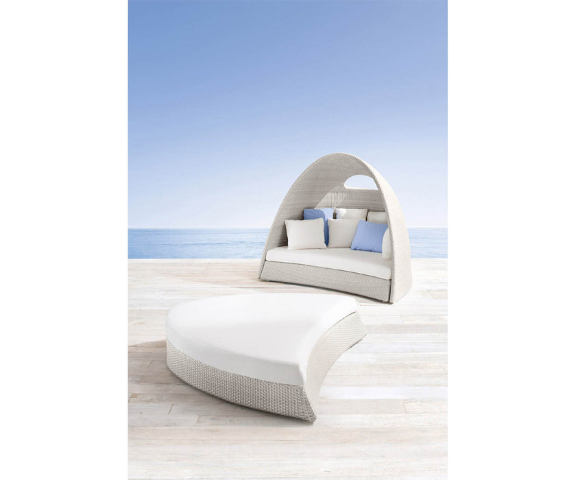 High end Igloo ART. 9632 Pouf by Roberti Rattan Casa Design