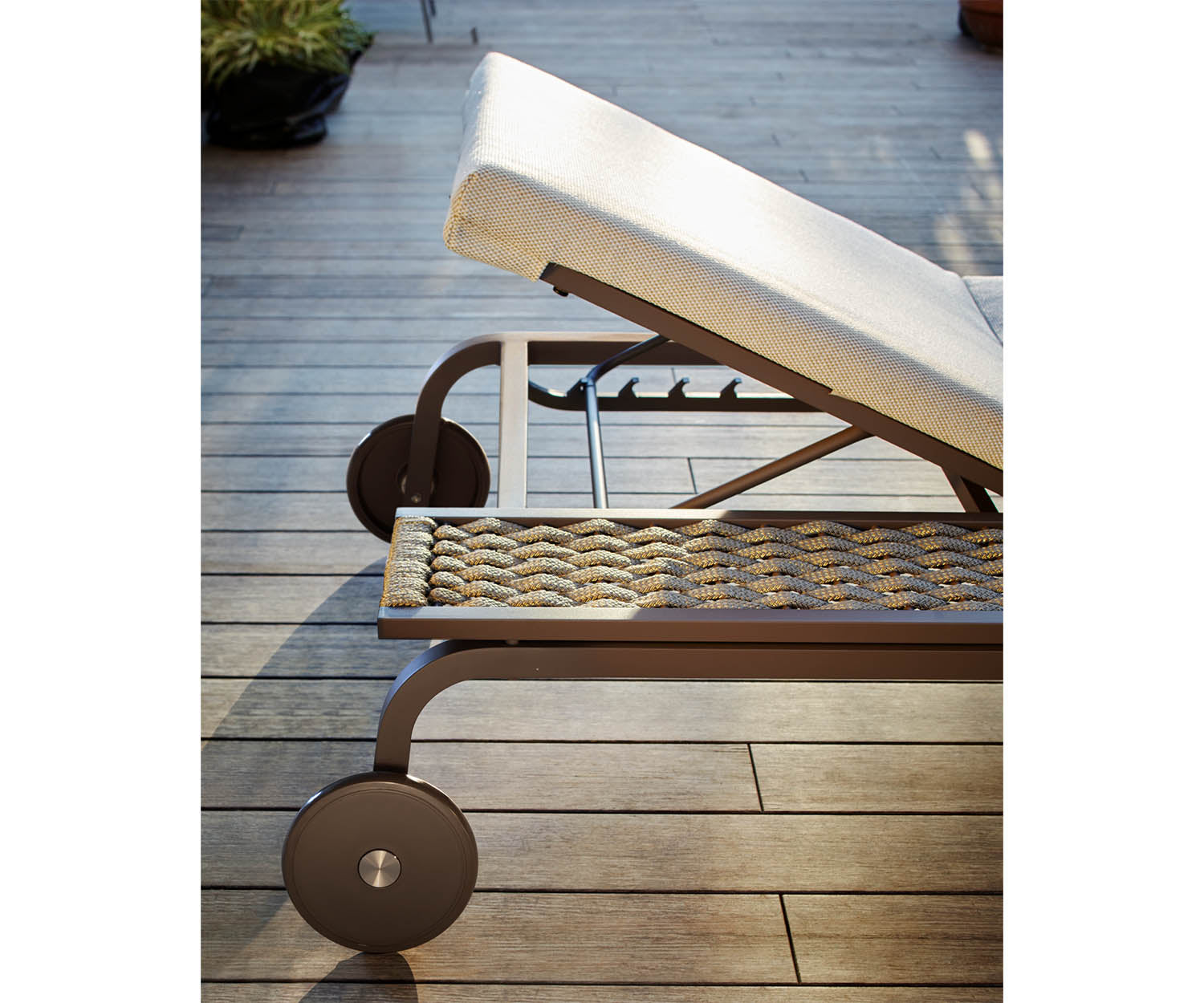 High end Portofino ART. 9749R Sunbed by Roberti Rattan Casa Design