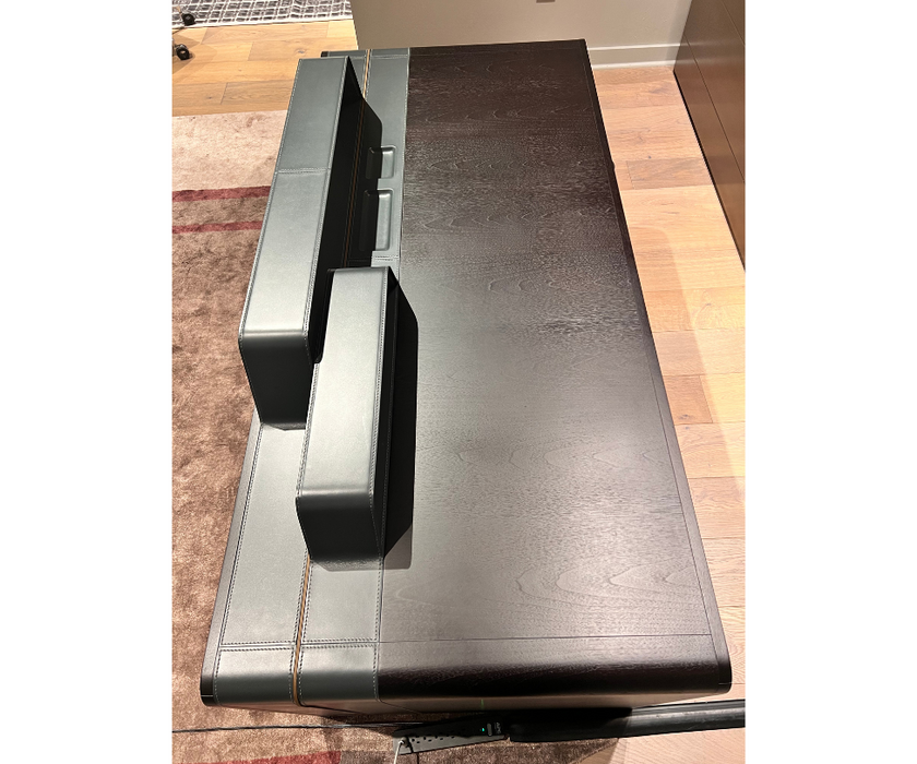Alma Desk by Giorgetti