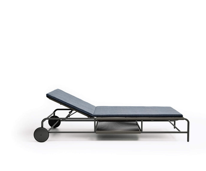 Air Chaise Lounge I Atmosphera