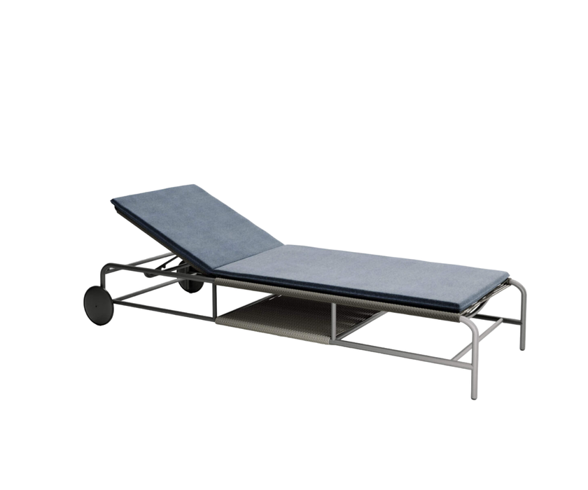 Air Chaise Lounge I Atmosphera