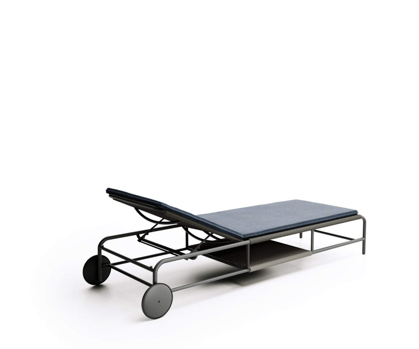 Air Chaise Lounge I Atmosphera