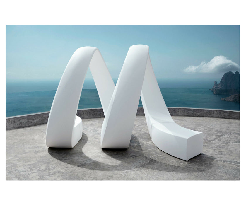 High end And Modular Seating by Vondom Casa Design
