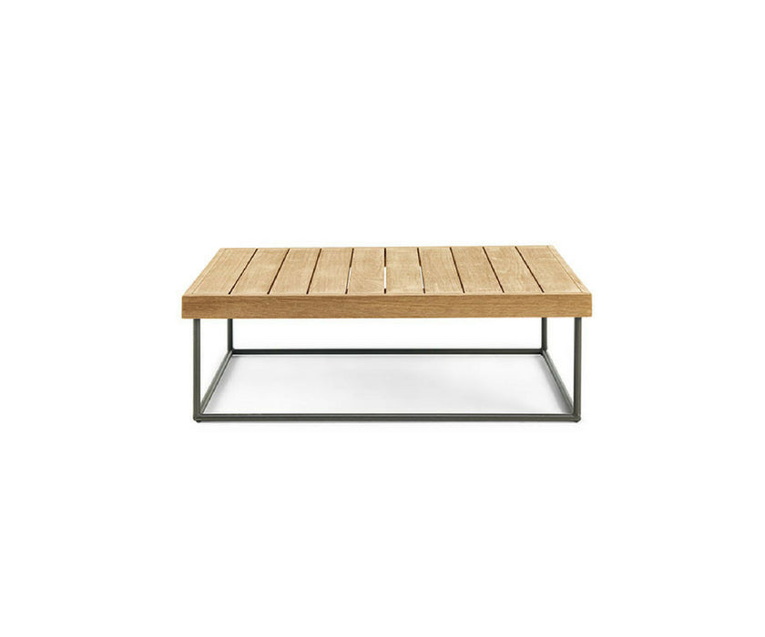 High end Allaperto Mountain Tartan Coffe Table by Ethimo Casa Design