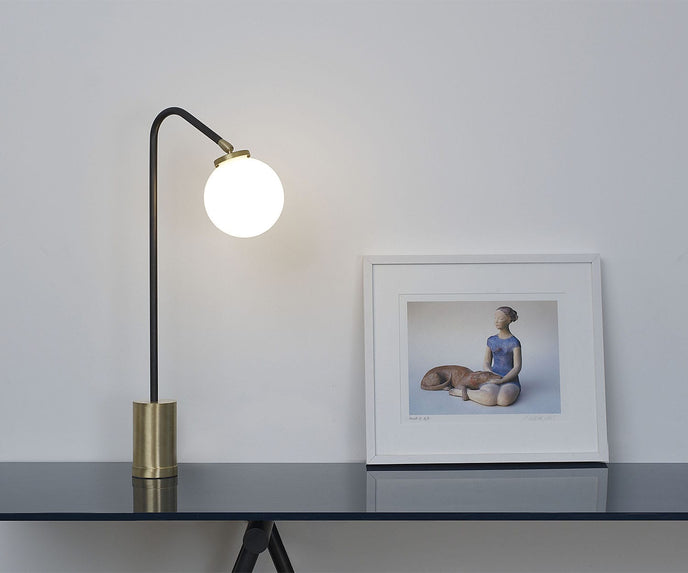 Array Table Lamp I CTO Lighting