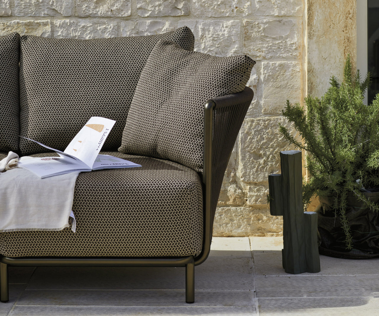 Queen ART. 4434 - 4 Seater Sofa Roberto Rattan