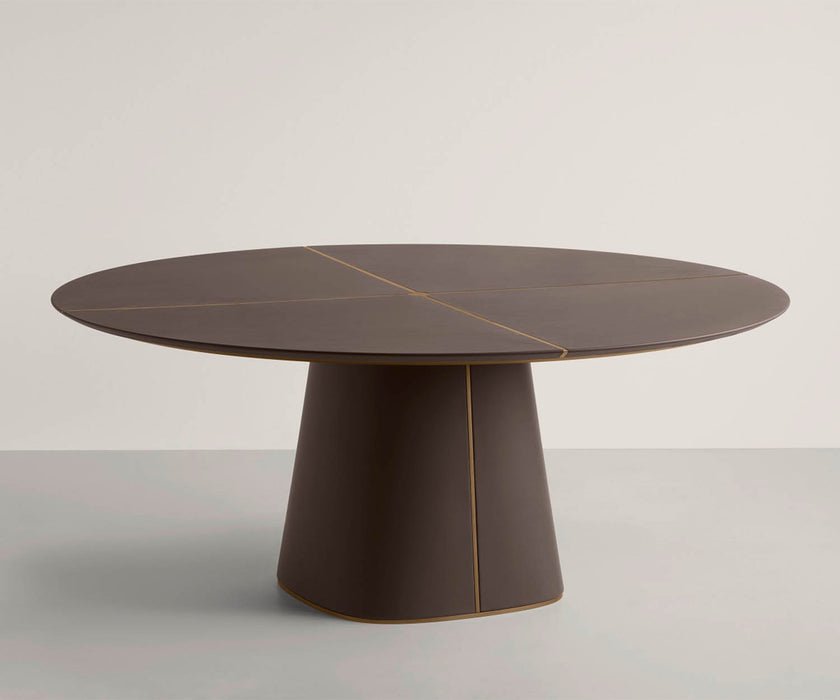 High end Artu 160 Leather Dining Table by Frag Casa Design