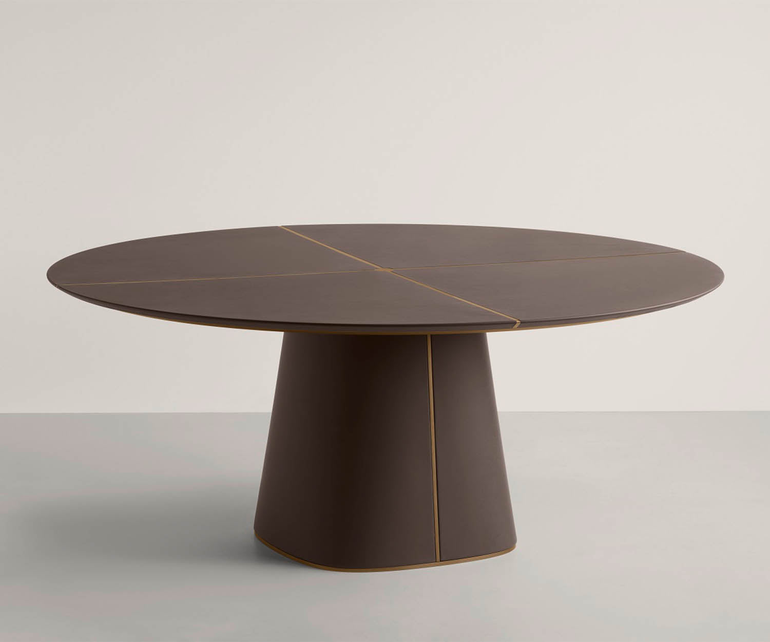 High end Artu 160 Leather Dining Table by Frag Casa Design