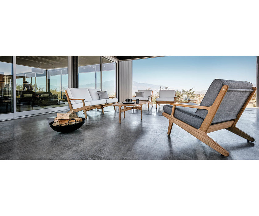 Gloster Bay Lounge Chair