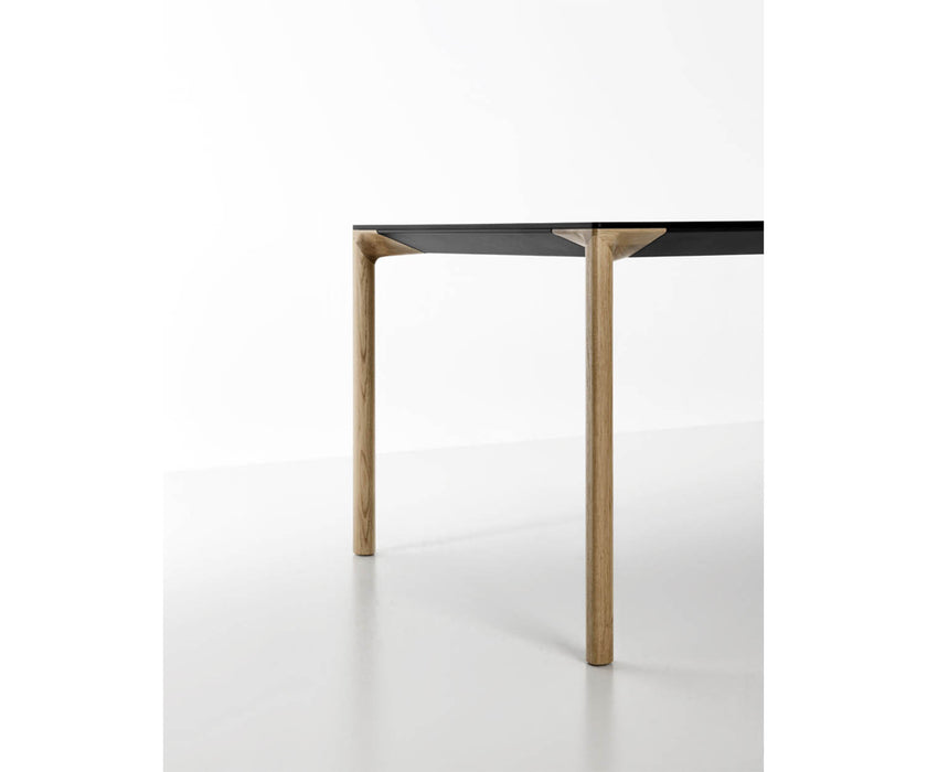 High end Boiacca Wood Dining Table by Kristalia Casa Design