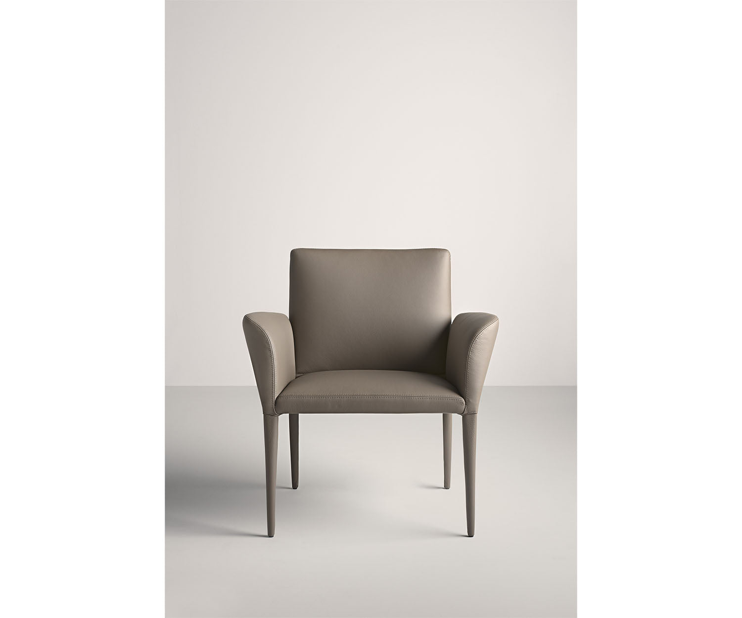 High end Bella L Lounge Armchair by Frag Casa Design