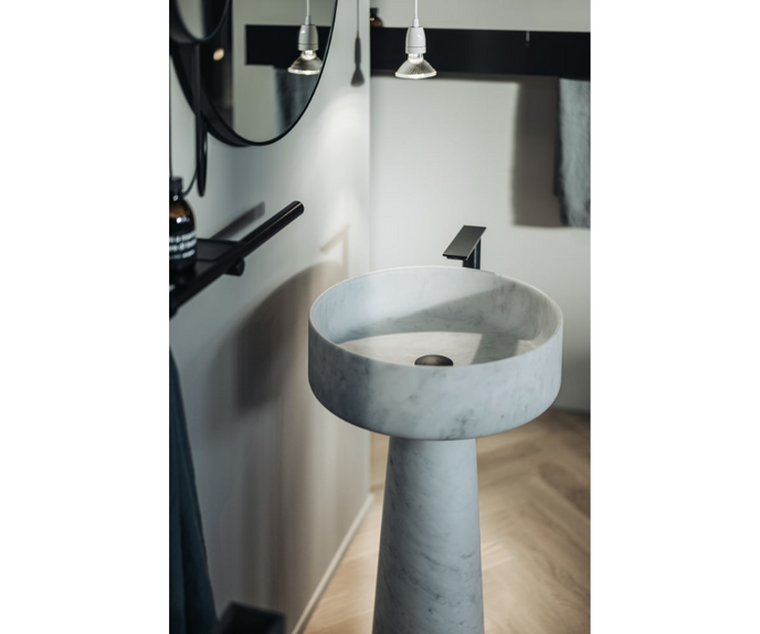 Bjhon Pedestal Sink Agape
