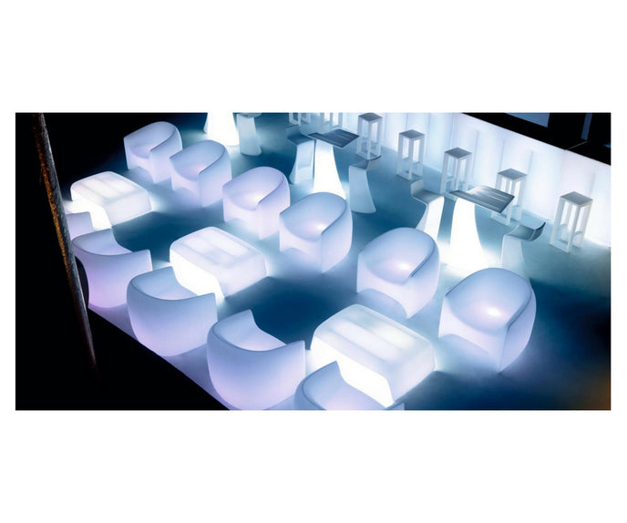 High end Blow Lounge Chair by Vondom Casa Design
