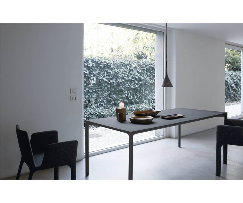High end Boiacca Dining Table by Kristalia Casa Design