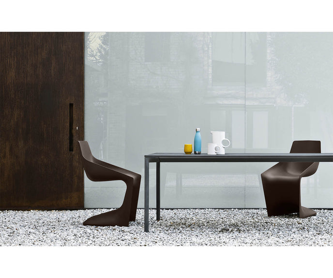 High end Boiacca Dining Table by Kristalia Casa Design