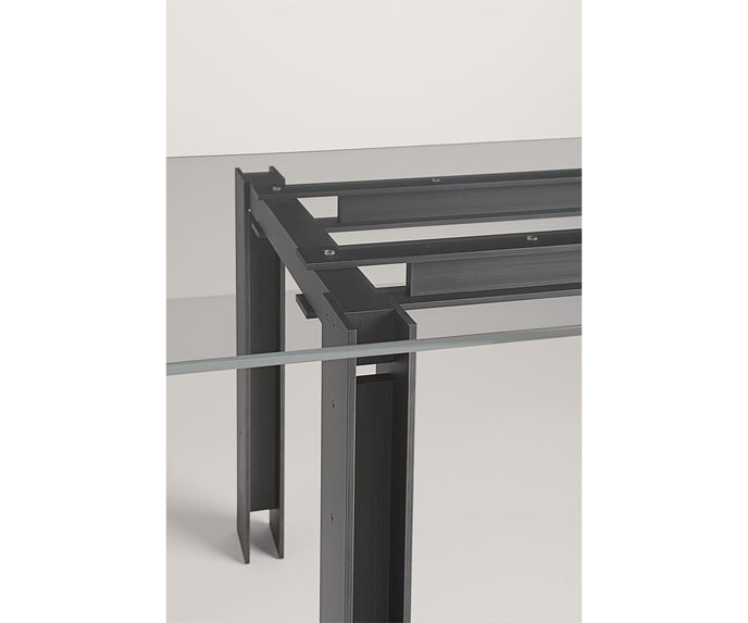 High end Bridge 300 Dining Table by Frag Casa Design