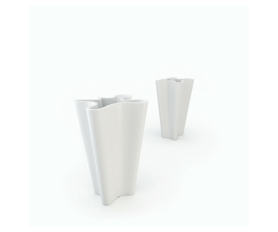 High end Bye-Bye Planters by Vondom Casa Design