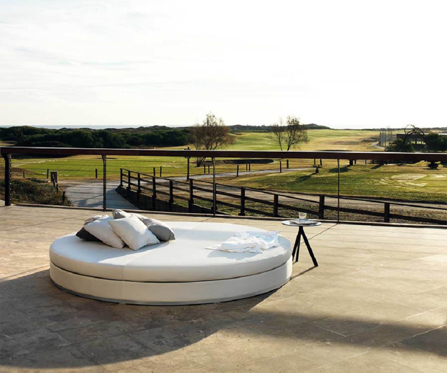 High end Slim Outdoor Round Daybed by Expormim Casa Design