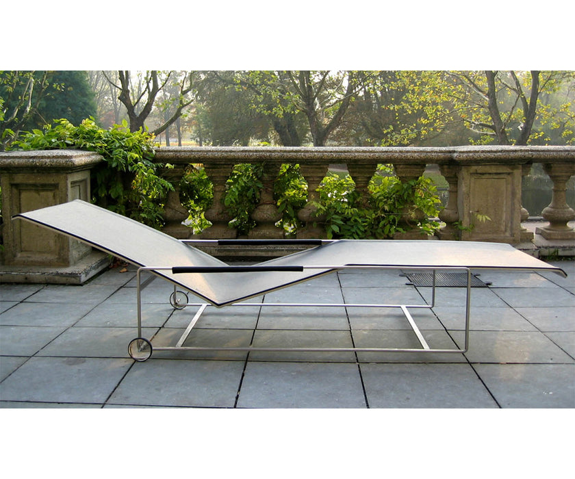 High end Cima Tumbona Chaise Lounge by Fueradentro Casa Design