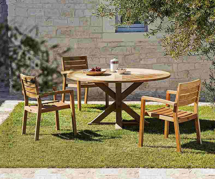 High end Cronos Round Dining Table by Ethimo Casa Design