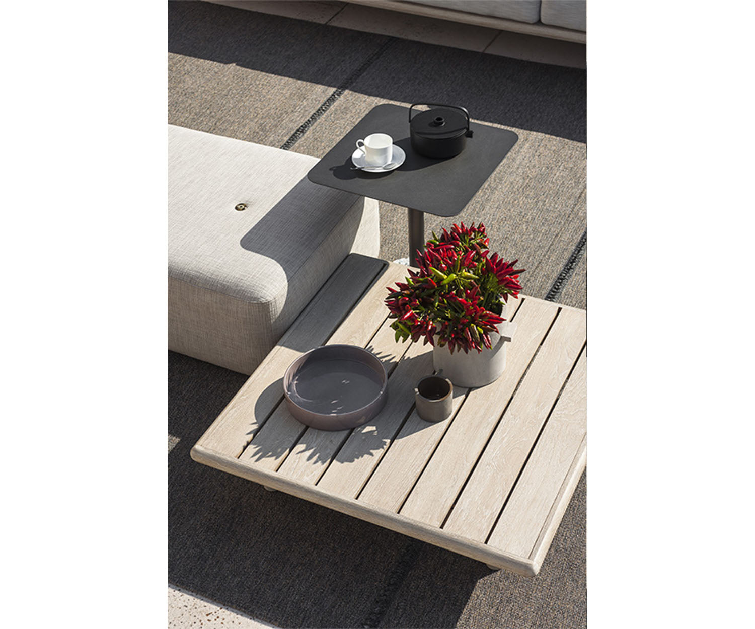 Eden 020 coffee table Roda