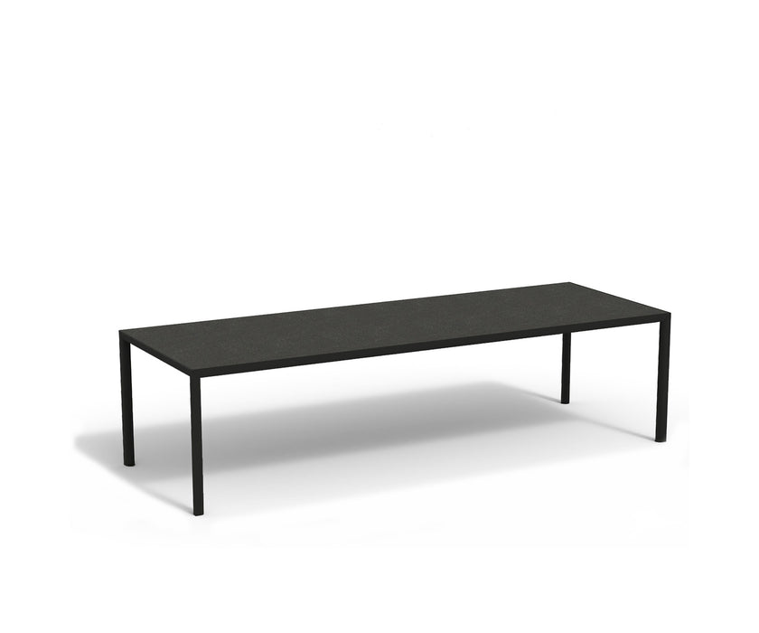 High end Plein Air Dining Tables by Roda Casa Design