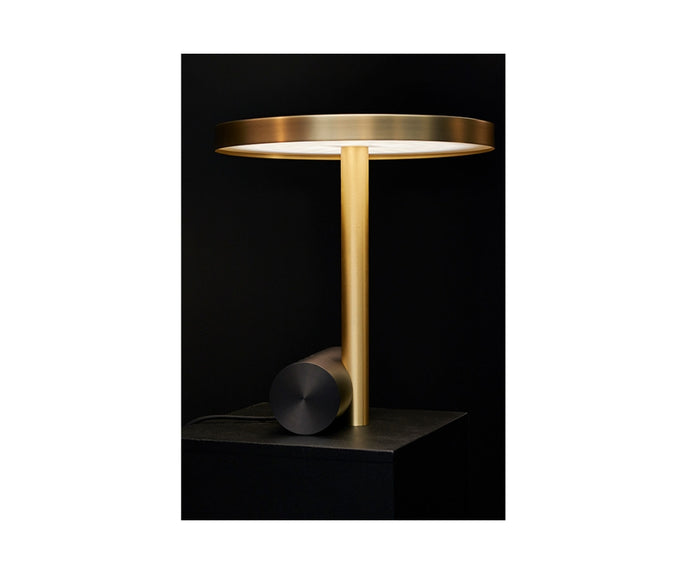 High end Calé(e) Table Lamp by CVL Luminaires Casa Design