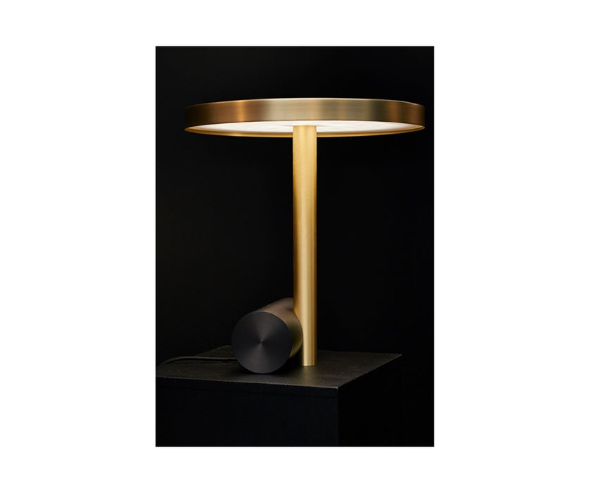 High end Calé(e) Table Lamp by CVL Luminaires Casa Design