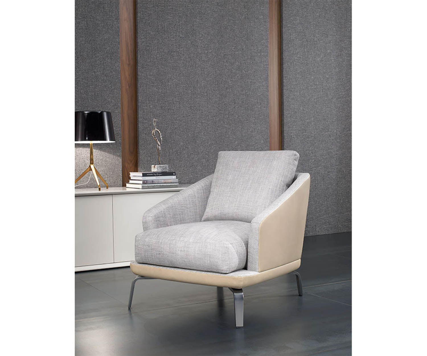 High end Chloe Lounge Armchair by CasaDesús Casa Design