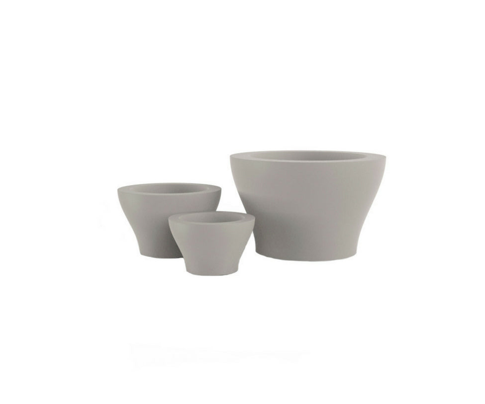 High end High Centre Planter by Vondom Casa Design