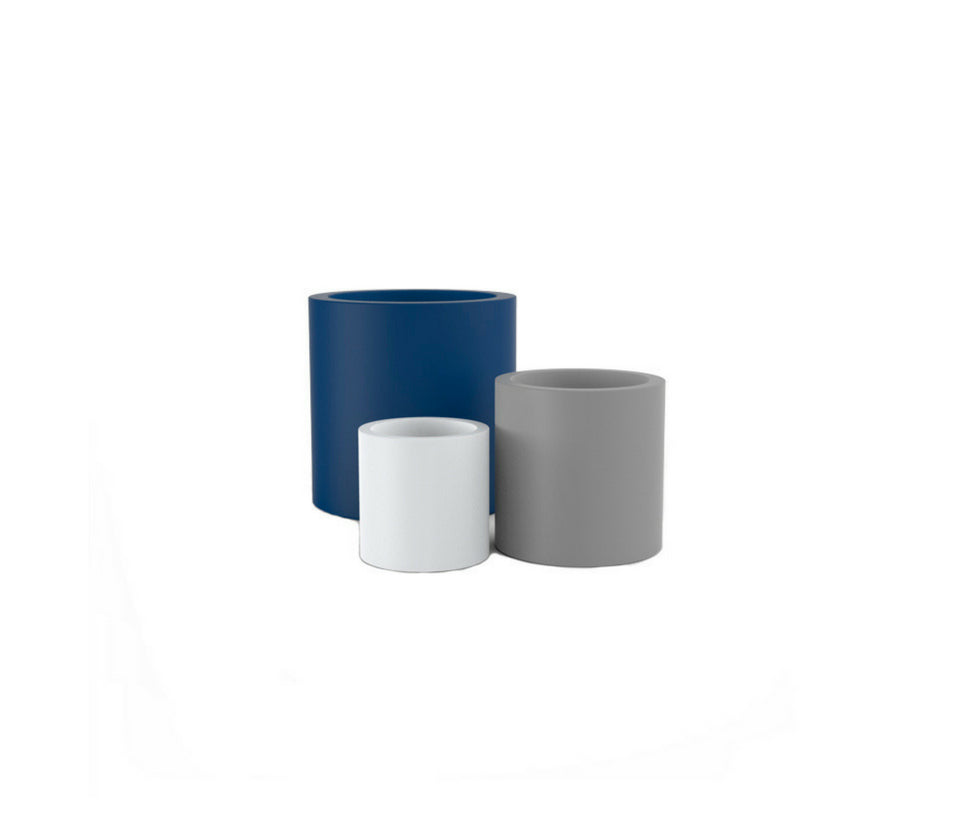 High end Cylinder Pot by Vondom Casa Design
