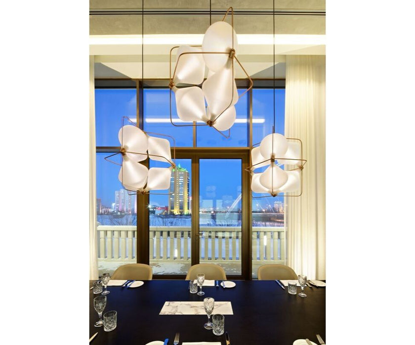 High end Clover Pendant by Lasvit Casa Design
