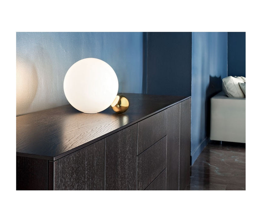 High end Copycat Table Lamp by Flos Casa Design