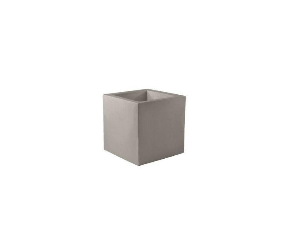 High end Cubo Planter by Vondom Casa Design