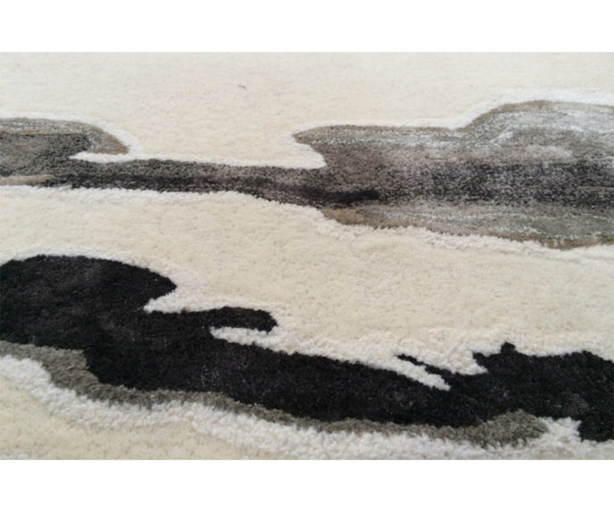 High end Dakor Rug by Serge Lesage Casa Design