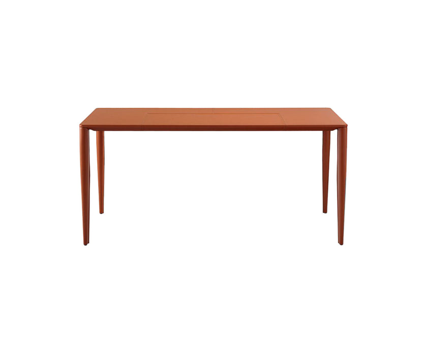 High end Dante Desks by Frag Casa Design