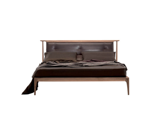 Demasiado Corazon Bed
