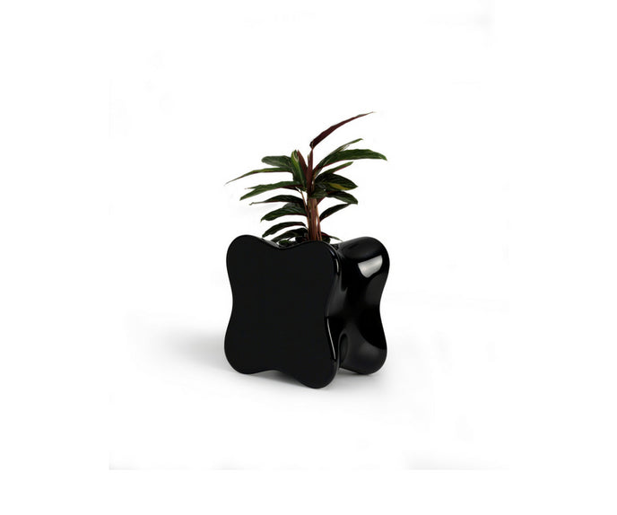 High end Doux Planter by Vondom Casa Design