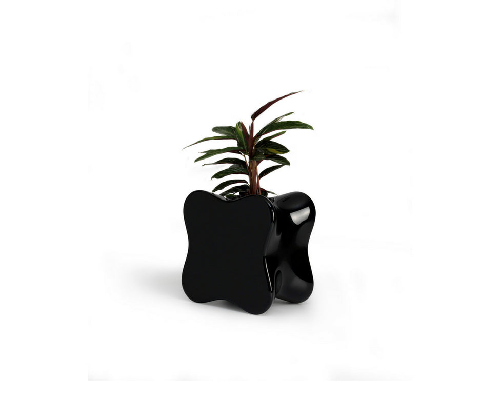 High end Doux Planter by Vondom Casa Design