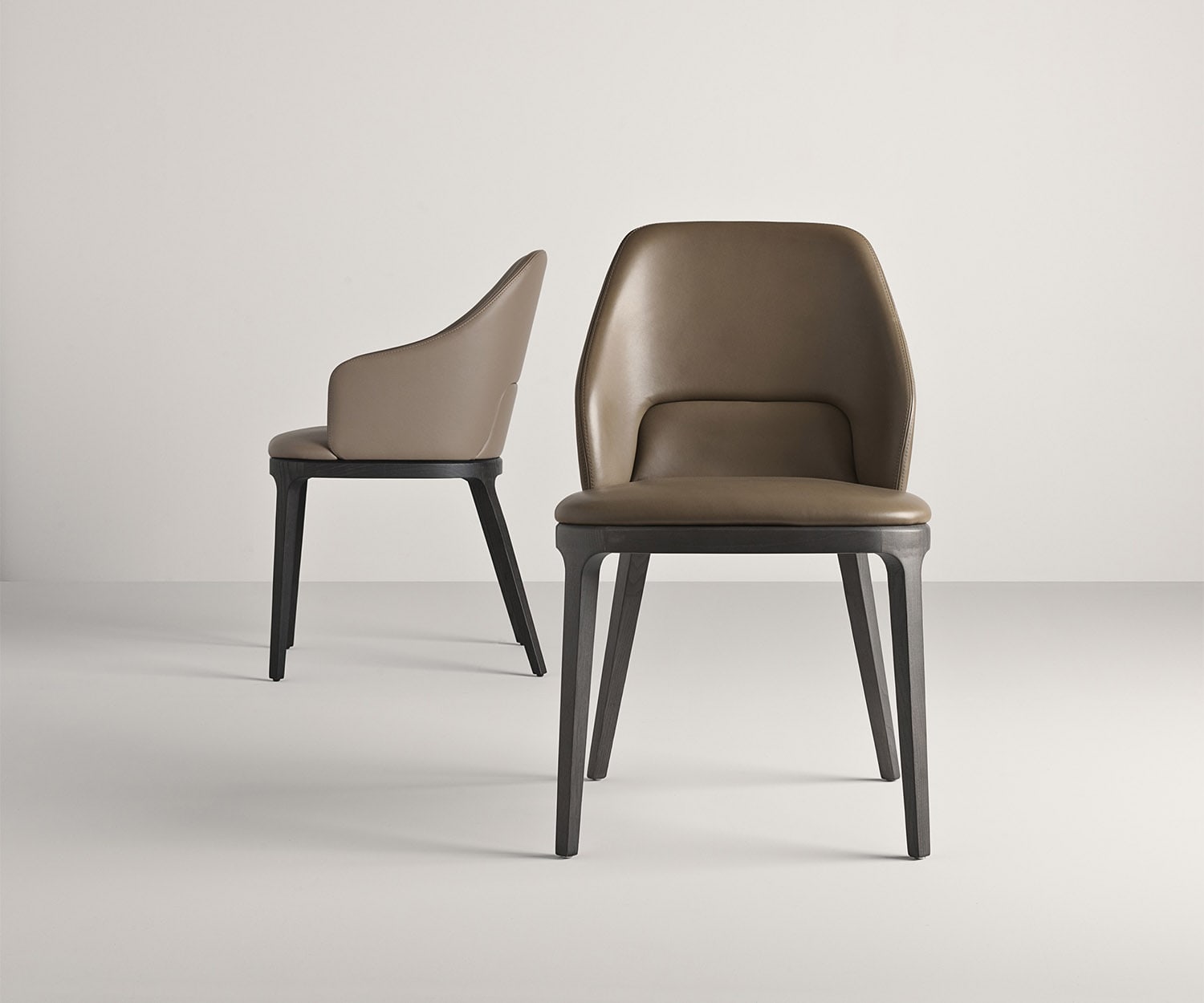 High end Doa P Dining Armchair by Frag Casa Design