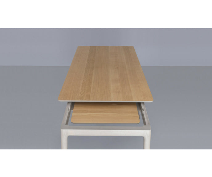 E8 Longue Dining Table Zeitraum