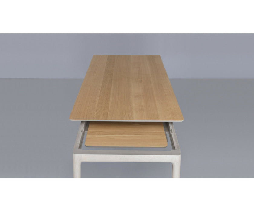 E8 Longue Dining Table Zeitraum