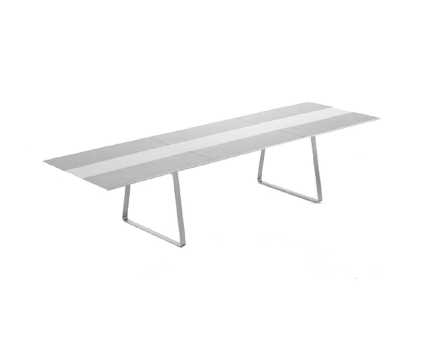 High end Extrados Table by Ego Paris Casa Design