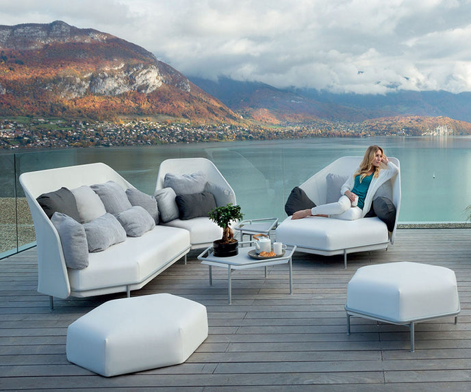 High end Hive Love Seat by Ego Paris Casa Design
