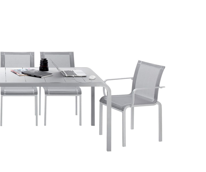 High end Tandem Dining Table 70 by Ego Paris Casa Design