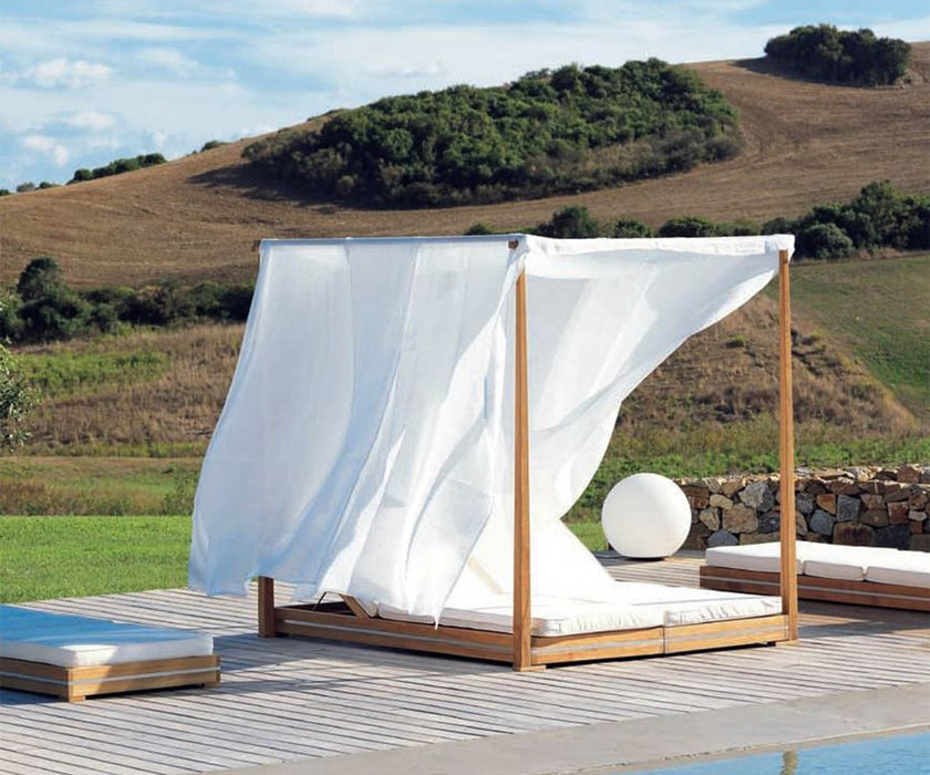 High end Essenza Double Canopy Sun Lounger by Ethimo Casa Design