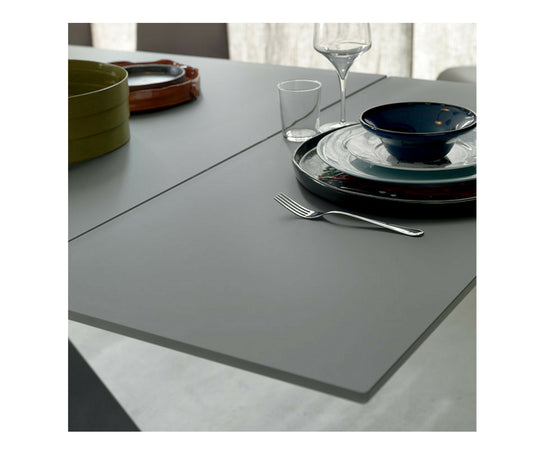 High end Eliot Drive Extendable Dining Table by Cattelan Italia Casa Design