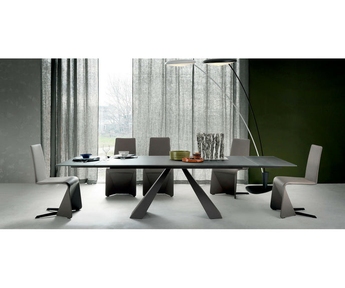 High end Eliot Drive Extendable Dining Table by Cattelan Italia Casa Design