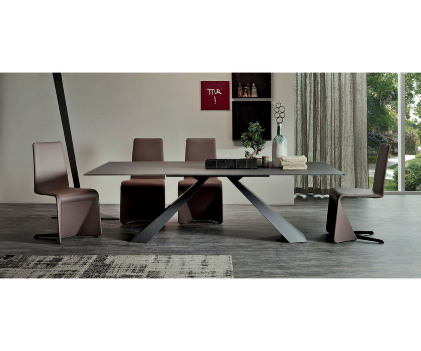 High end Eliot Dining Table by Cattelan Italia Casa Design